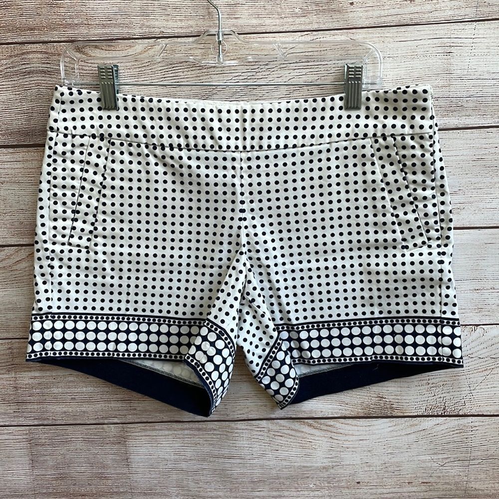 J CREW STRETCH SHORTS IN BLACK AND CREAM POLKA DOTS
